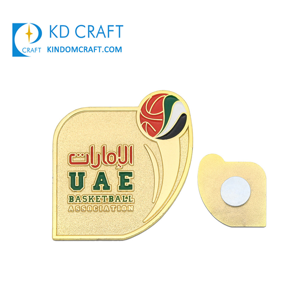 Custom Lapel Pin Badge gold plated metal sports golden basketball enamel pin